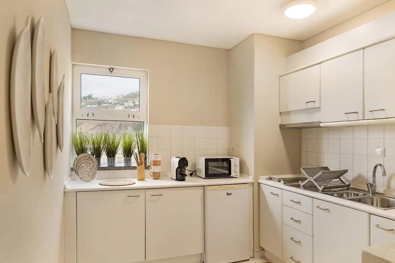Cosy Apartment With Sea View Funchal  Portogallo
