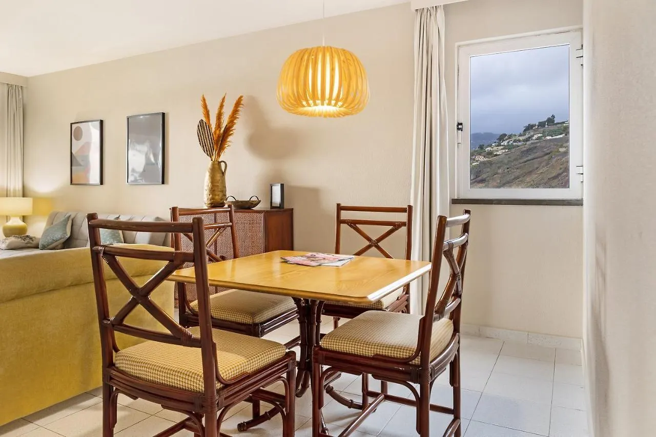 Cosy Apartment With Sea View Funchal