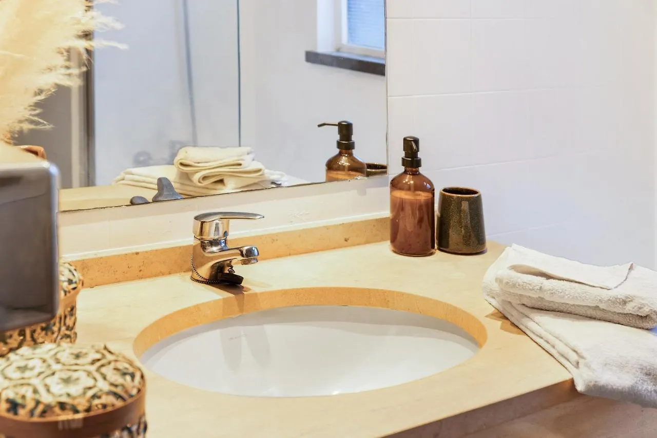 Cosy Apartment With Sea View Funchal
